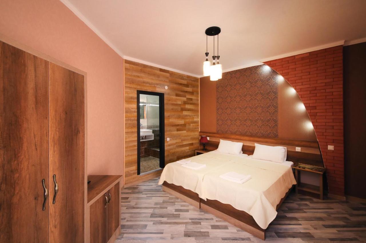 Hotel Tamari Kutaisi Exterior foto